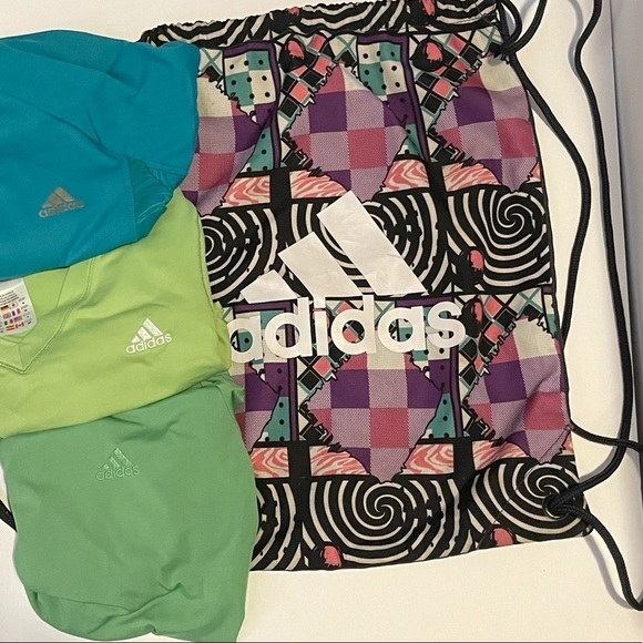 3 Adidas T-Shirts Size M & Adidas Bag - Picture 7 of 7